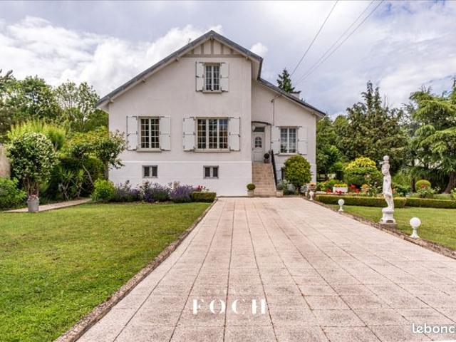 Maison 5 pièces 130 m²