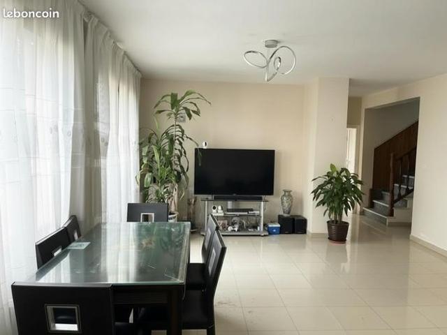 Maison 5 pièces 130 m²