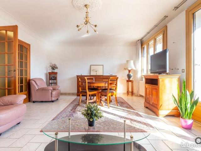Maison 5 pièces 130 m²