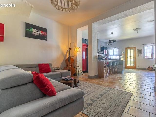 Maison 5 pièces 130 m²
