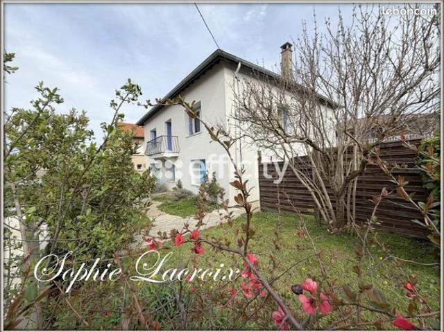 Maison 5 pièces 130 m²
