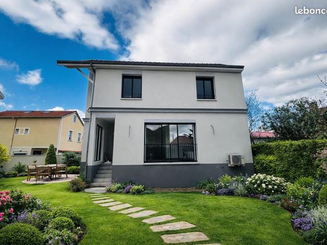 Maison 5 pièces 130 m²