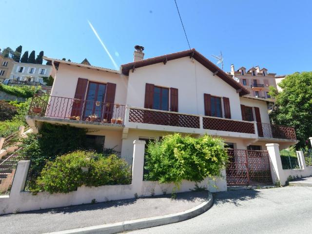 Maison 5 pièces 130 m²