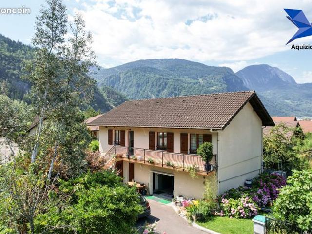 Maison 5 pièces 130 m²