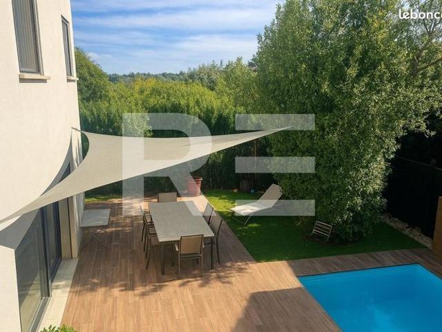 Maison 5 pièces 130 m²