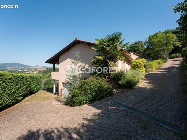 Maison 5 pièces 130 m²