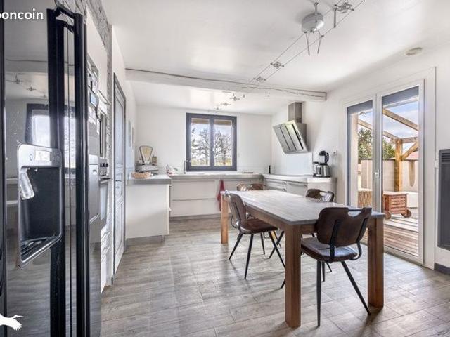 Maison 5 pièces 130 m²