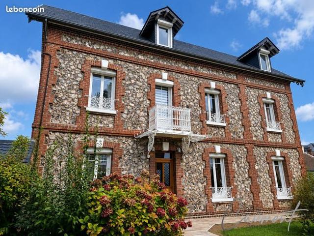 Maison 5 pièces 130 m²