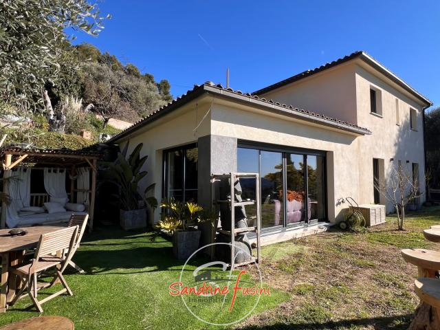 Maison 5 pièces 130 m²