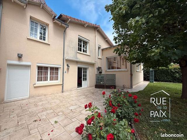 Maison 5 pièces 130 m²