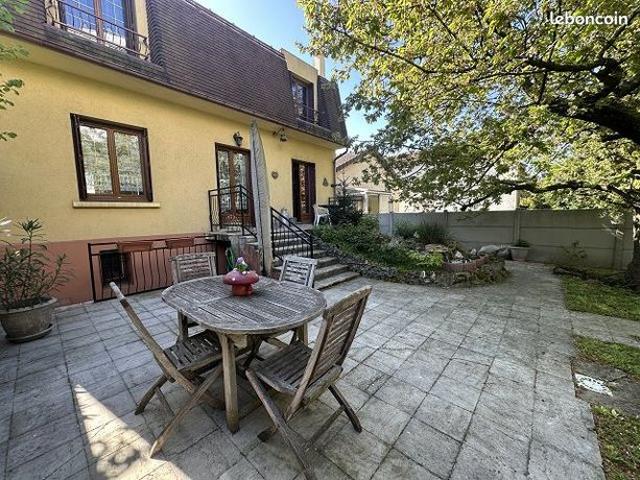 Maison 5 pièces 130 m²