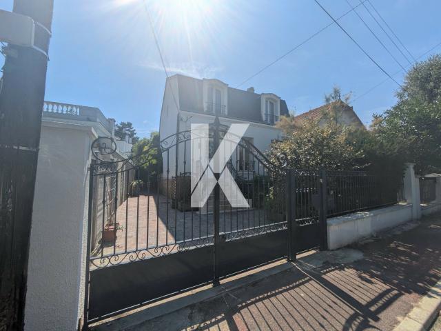 Maison 5 pièces 144 m²