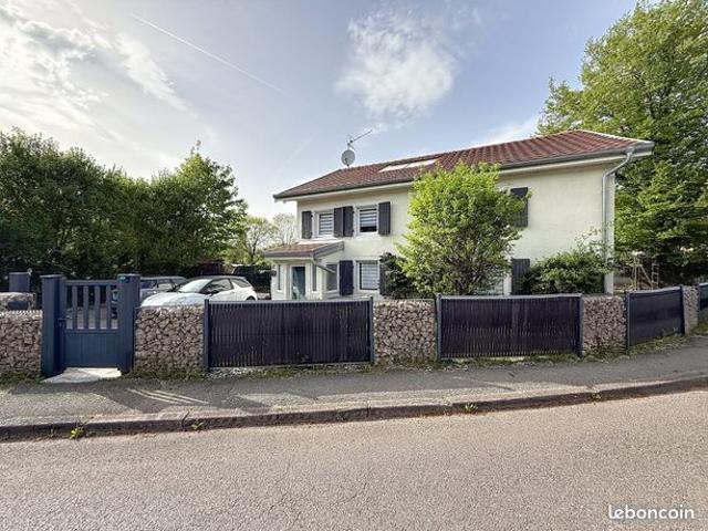 Maison 5 pièces 131 m²