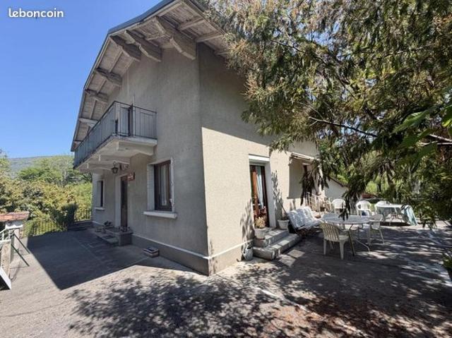 Maison 5 pièces 131 m²
