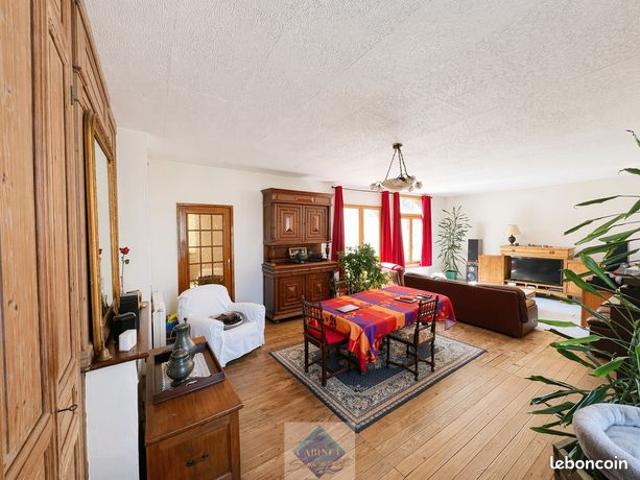 Maison 5 pièces 131 m²