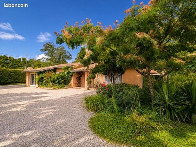 Propriété 5 pièces 132 m²