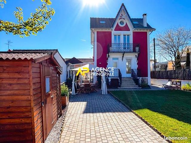 Maison 5 pièces 132 m²