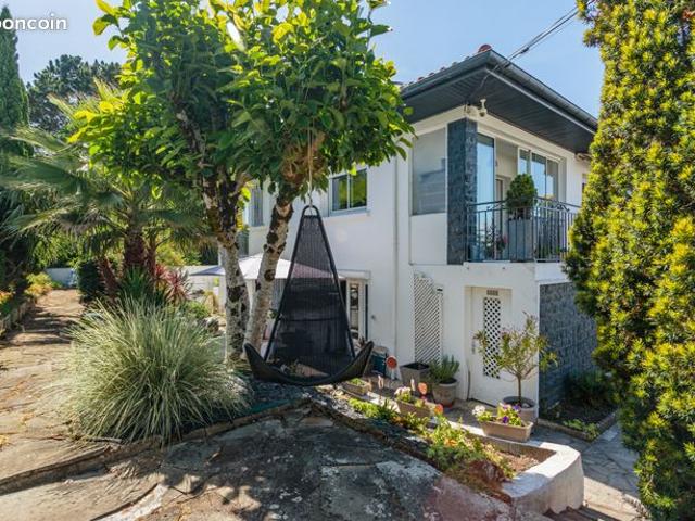Maison 5 pièces 141 m²