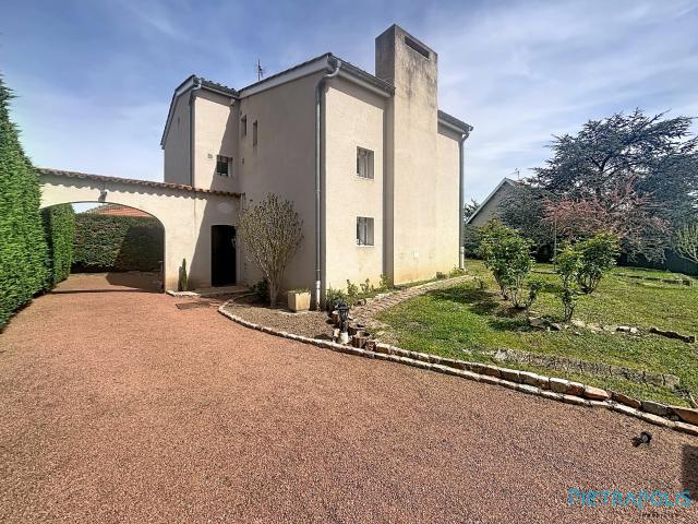 Maison 5 pièces 132 m²