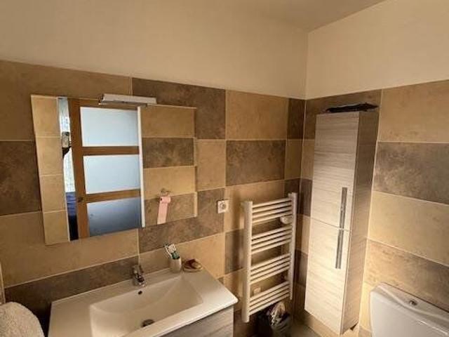 Maison 5 pièces, 132 m² à louer à Trèbes 11800