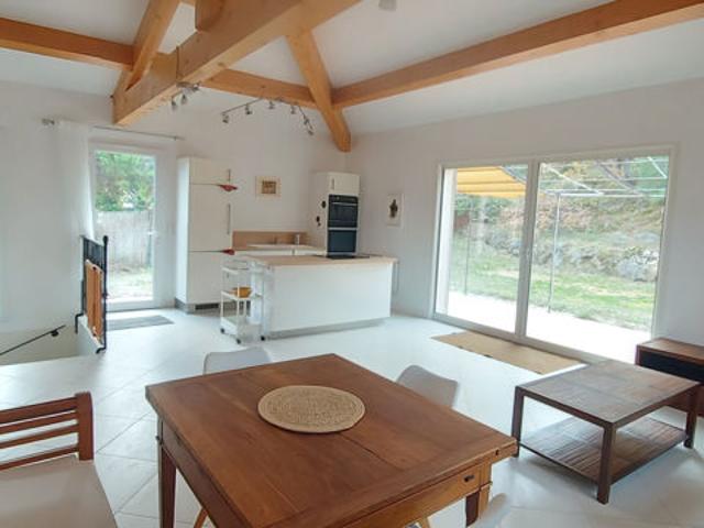 Maison 5 pièces 132.81 m² Simiane Collongue