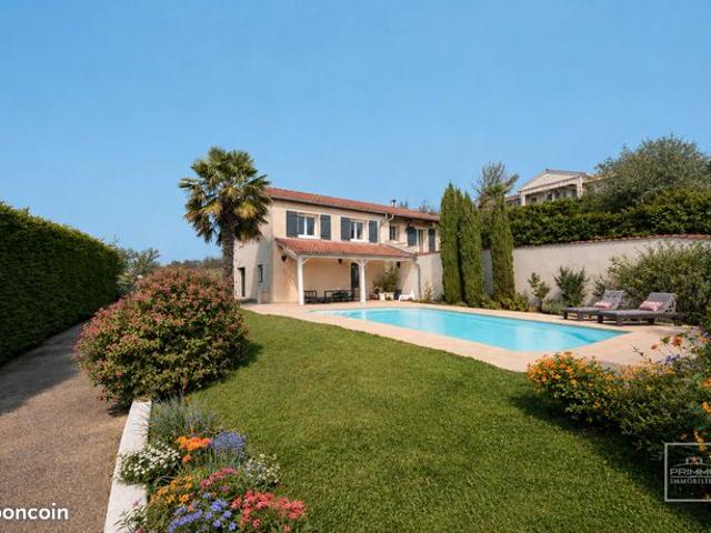 Maison 5 pièces 133 m²