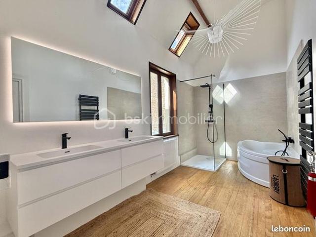 Maison 5 pièces 133 m²