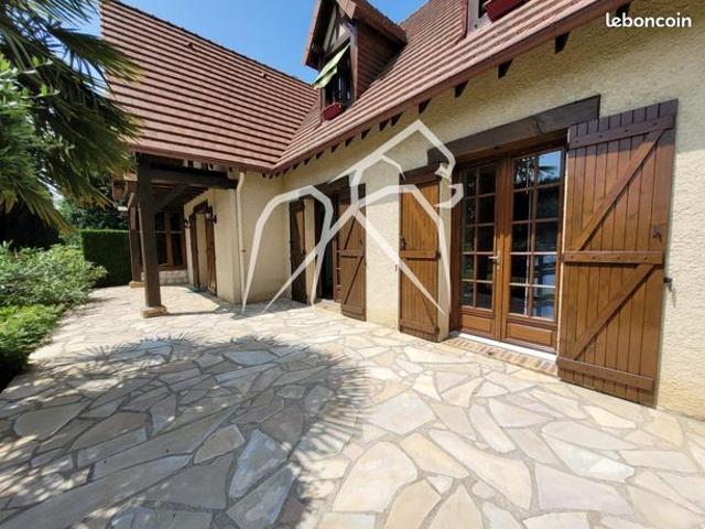 Maison 5 pièces 133 m²
