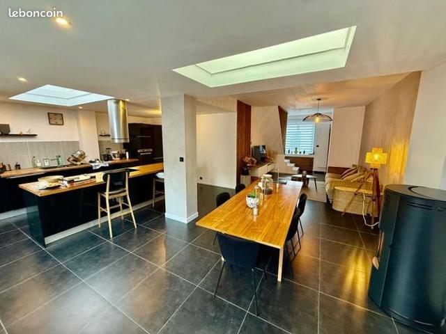 Maison 5 pièces 133 m²
