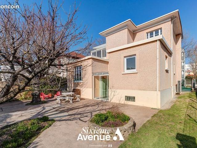 Maison 5 pièces 133 m²