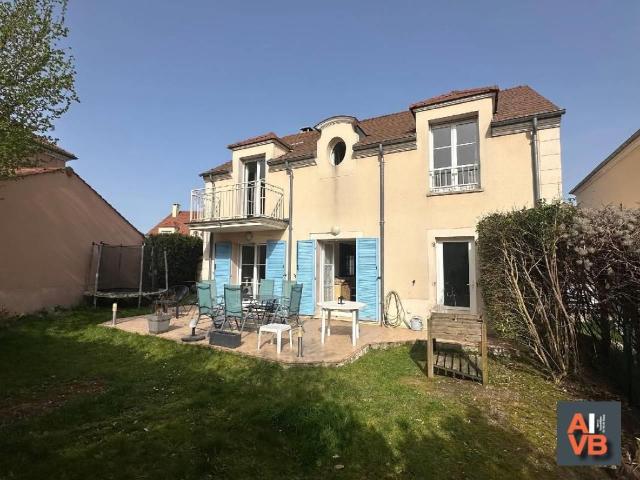 Maison 5 pièces 144 m²