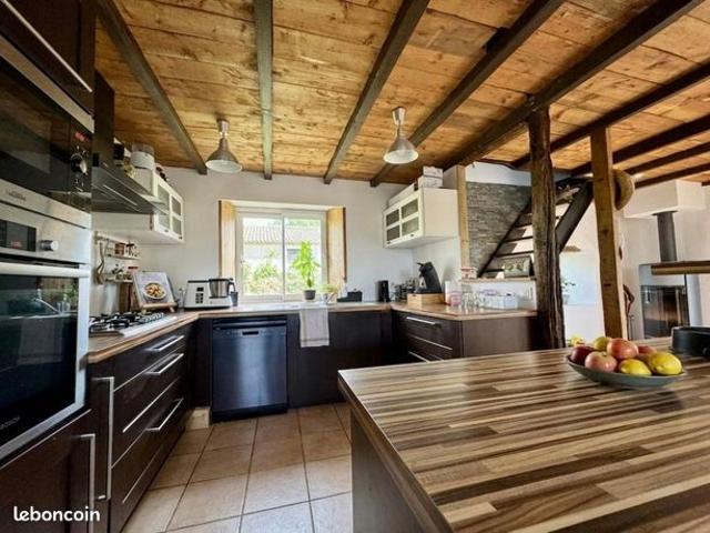Maison 5 pièces 144 m²