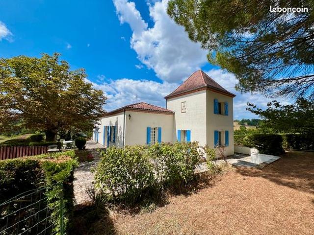 Maison 5 pièces 144 m²
