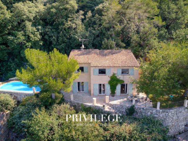 Maison 5 pièces 144 m²