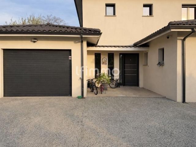 Maison 5 pièces 144 m²