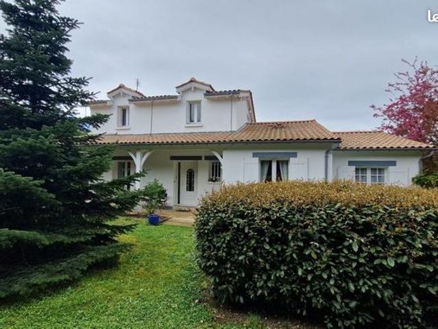 Maison 5 pièces 144 m²