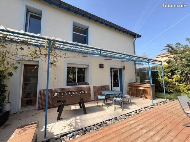 Maison 5 pièces 144 m²