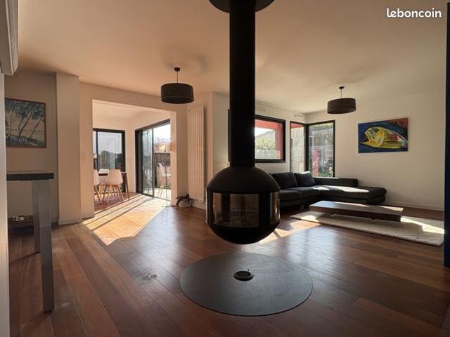 Maison 5 pièces 144 m²
