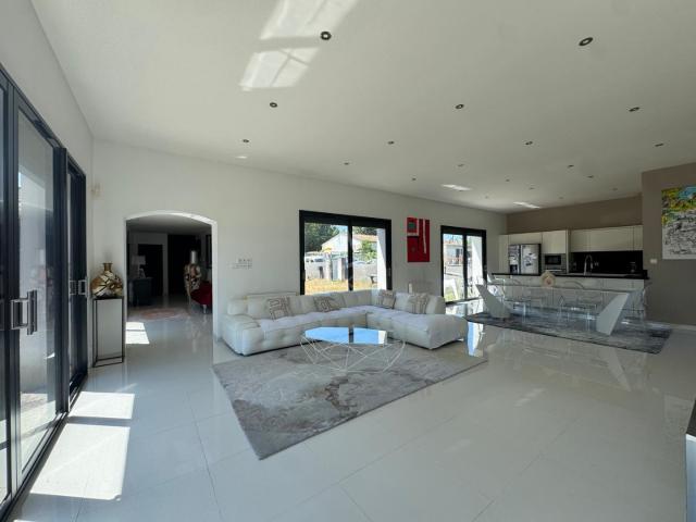 Maison 5 pièces 144 m²