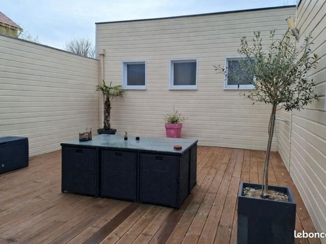 Maison 5 pièces 144 m²