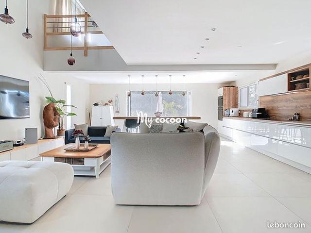 Maison 5 pièces 144 m²