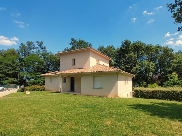 Maison 5 pièces 144 m²