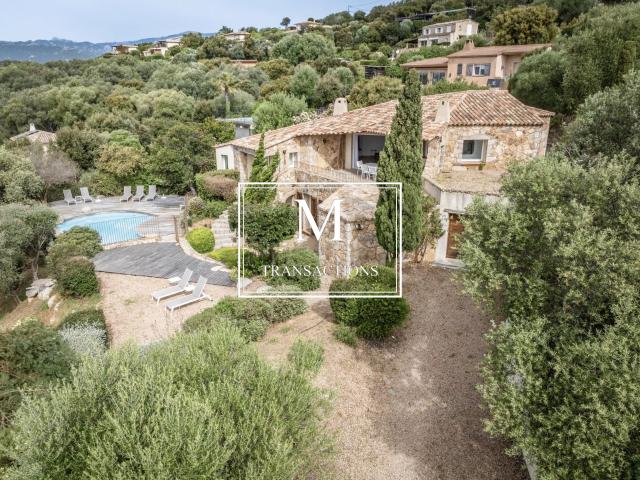 Maison 5 pièces 144 m²