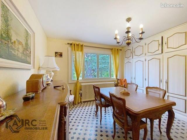 Maison 5 pièces 144 m²