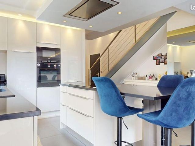 Maison 5 pièces 144 m²