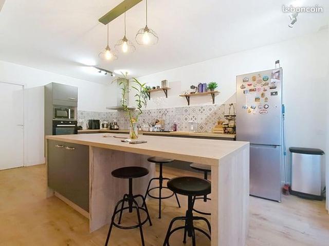 Maison 5 pièces 144 m²