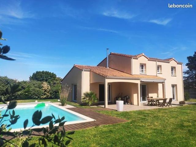 Maison 5 pièces 144 m²