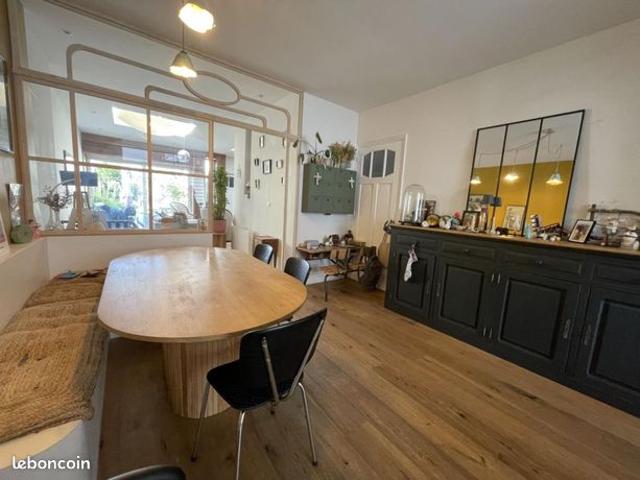 Maison 5 pièces 144 m²
