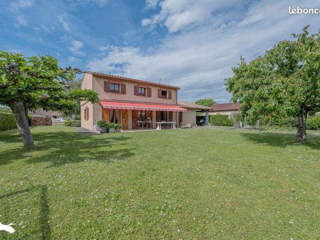 Maison 5 pièces 144 m²