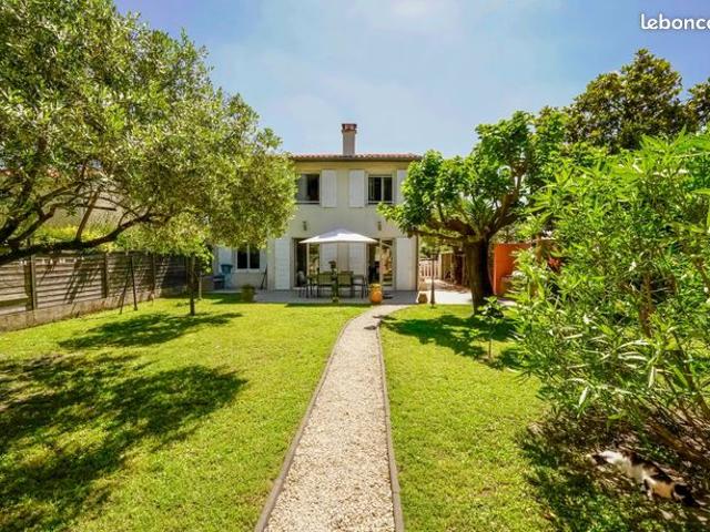 Maison 5 pièces 144 m²